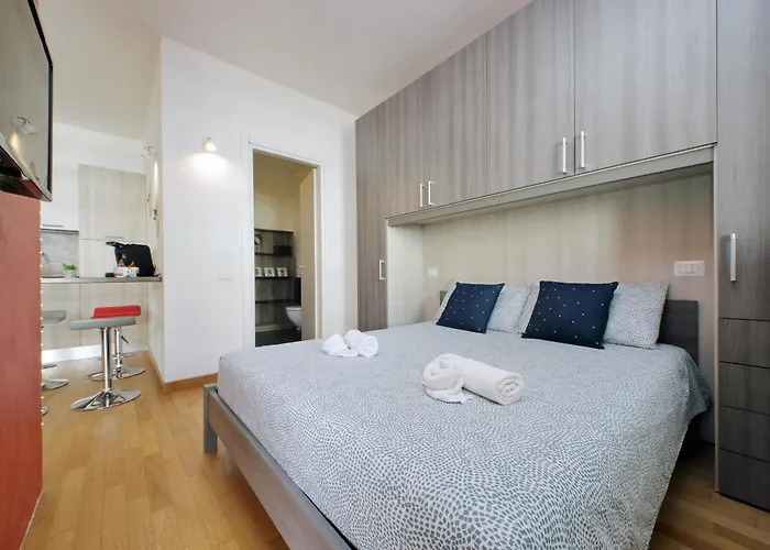 Claudias Flat By Domusdimore רומא