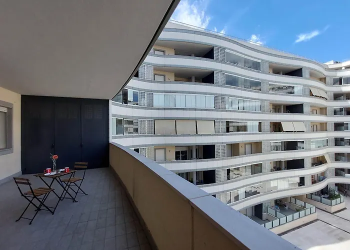 Claudias Flat By Domusdimore דירה